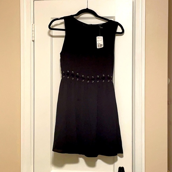 Forever 21 Dresses & Skirts - NWT Forever 21 dress w/open crisscross waist